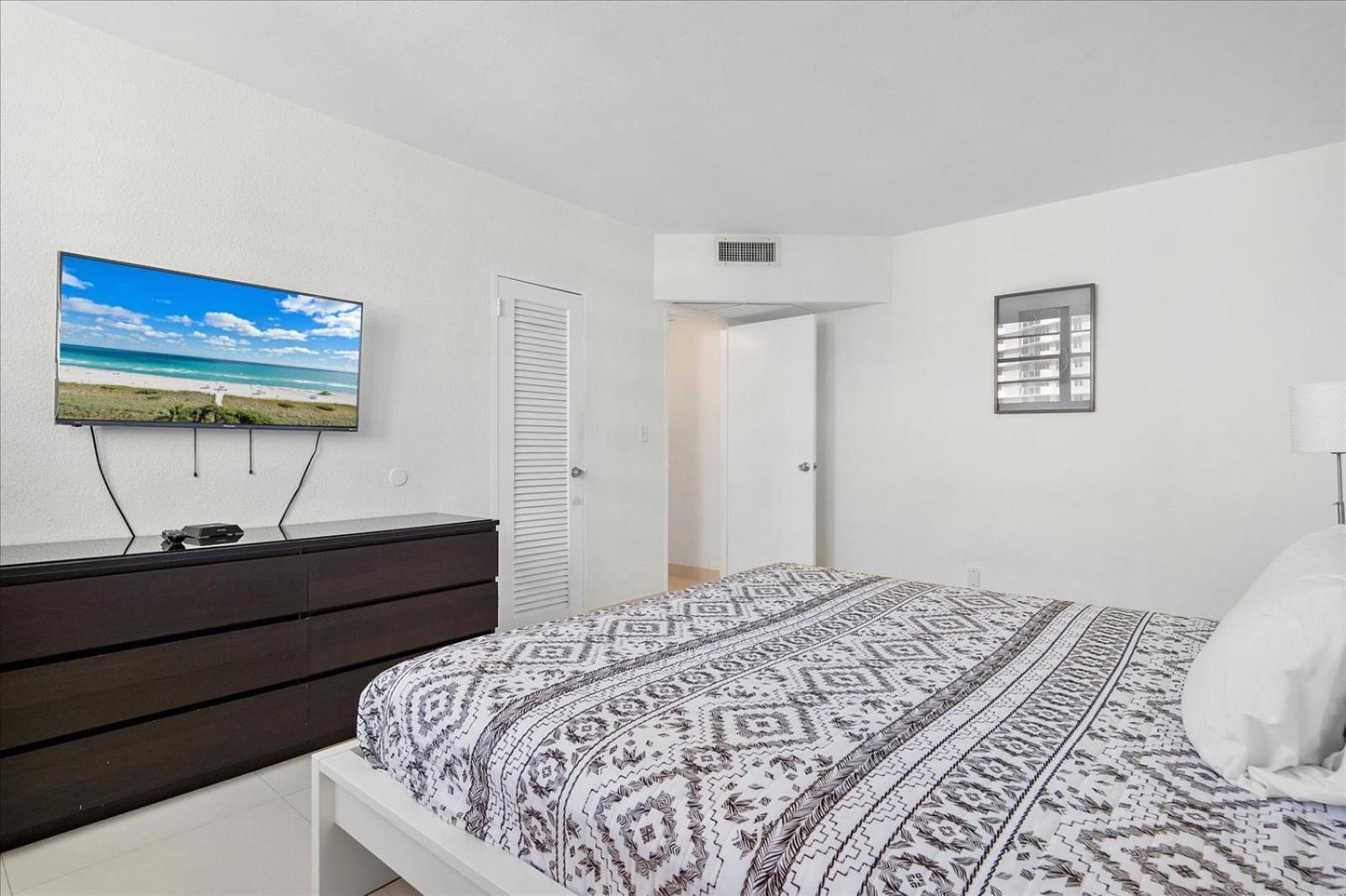 Beachfront 2 Bedroom At Tides Hollywood 8Th Floor Exterior photo