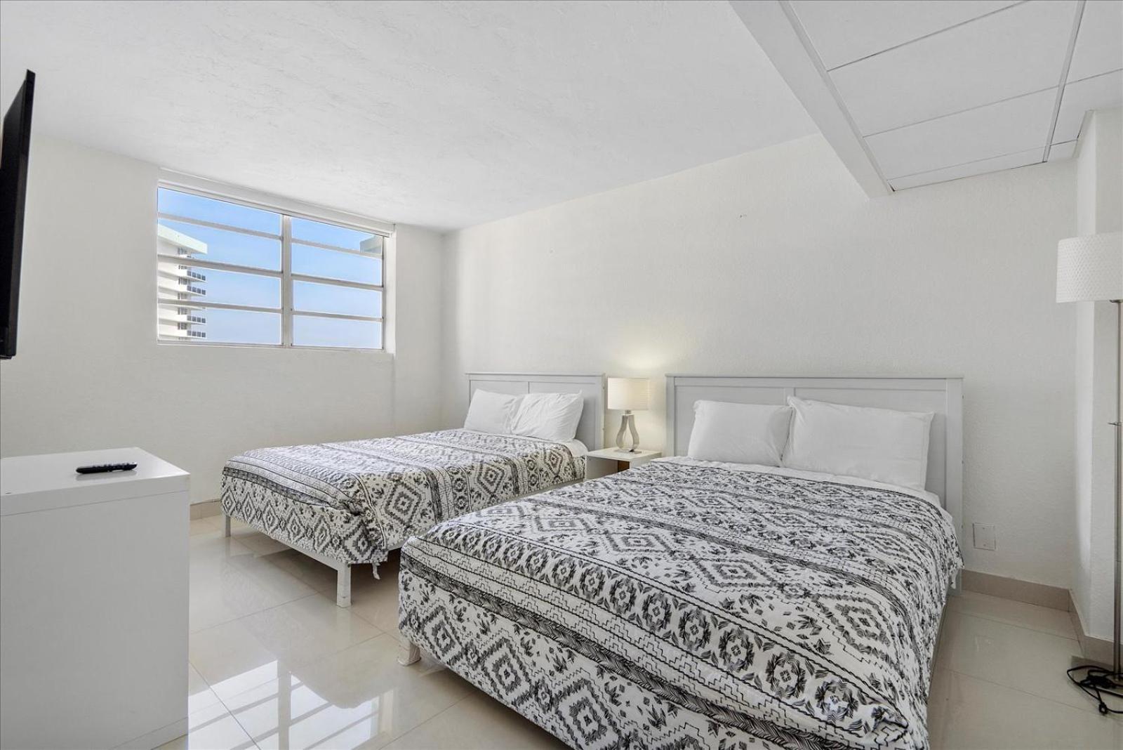 Beachfront 2 Bedroom At Tides Hollywood 8Th Floor Exterior photo